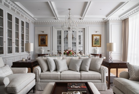 Двухэтажная квартира с террасой в центре Москвы