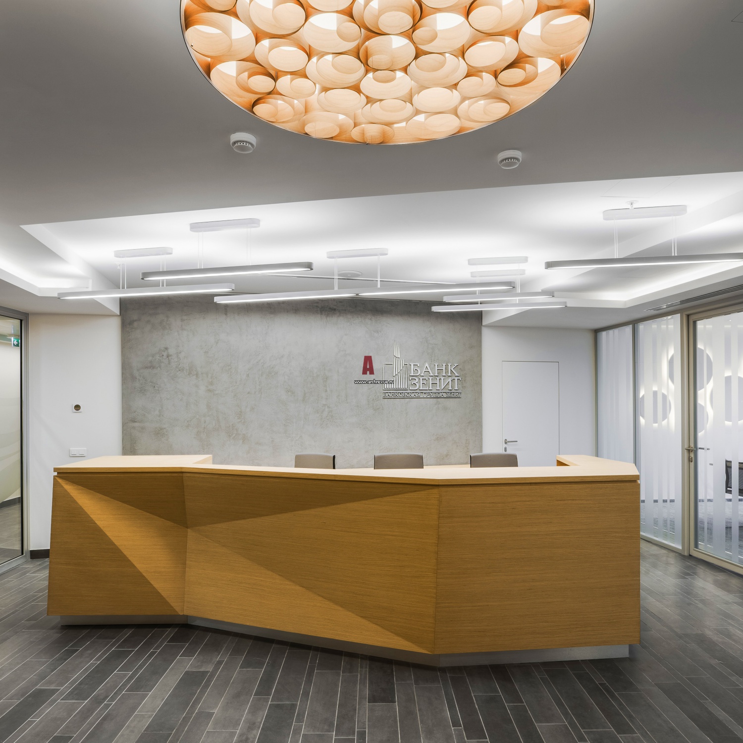 Дизайн офиса банка от студии O+A