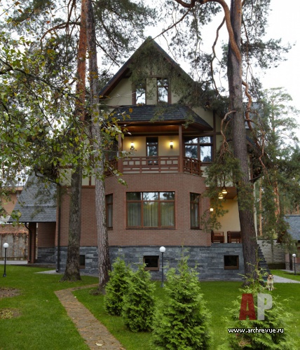Дом с двускатной крышей в современном стиле (69 фото)