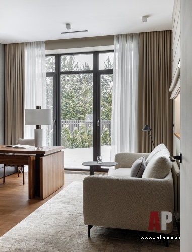 Фото интерьера кабинета дома в современном стиле