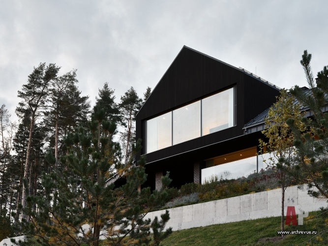 Фото фасада деревянного дома в современном стиле