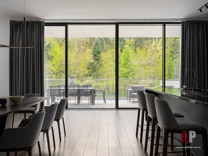 Фото интерьера веранды дома в стиле минимализм