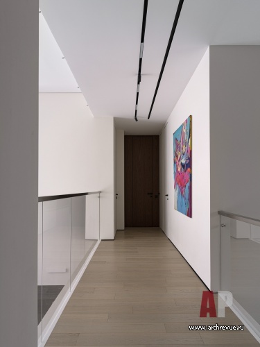 Фото интерьера коридора дома в стиле минимализм